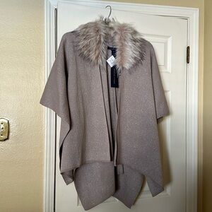 New never worn faux fur wrap